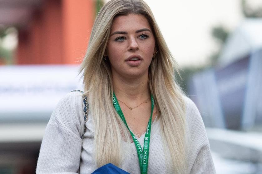 Dit is Victoria Verstappen, het zusje van de bekende Formule 1-coureur Max  Verstappen