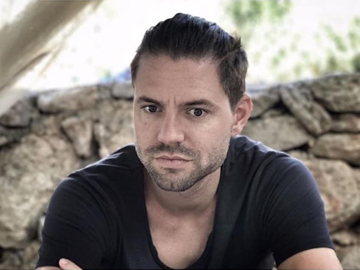 Simon Keizer in therapie na 'postnatale depressie': 'Ik voelde geen geluk'  | Flair