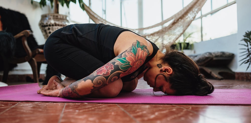 Huilen op de mat: waarom je zo emotioneel kunt worden van yoga
