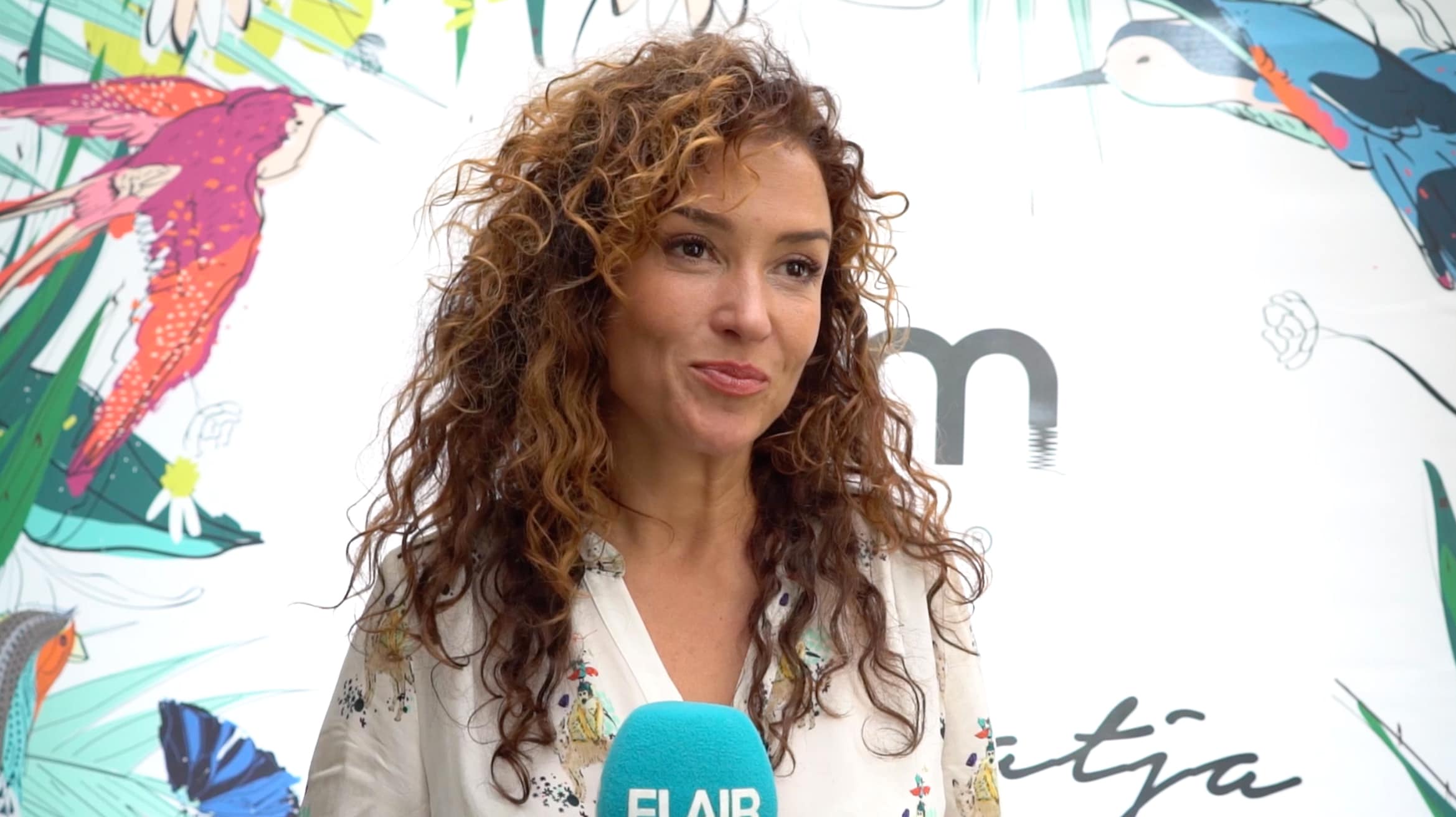VIDEO Katja Schuurman lanceert kledingcollectie Flair