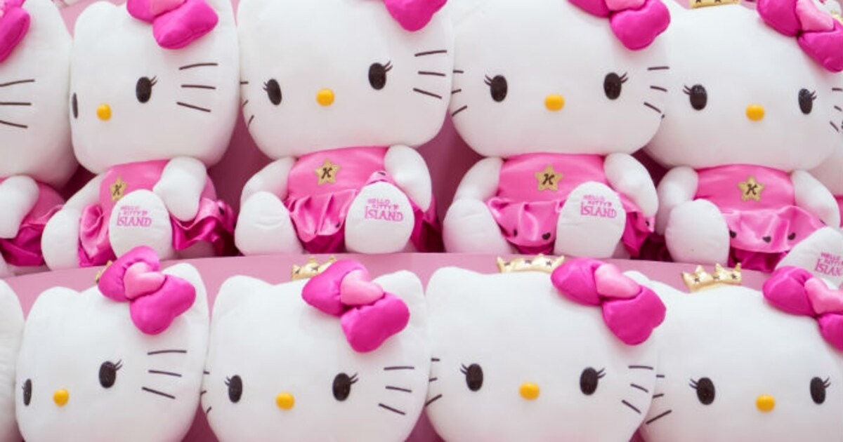 Maak vanaf eind juni een ritje in een heuse Hello Kitty-trein - Flair ...
