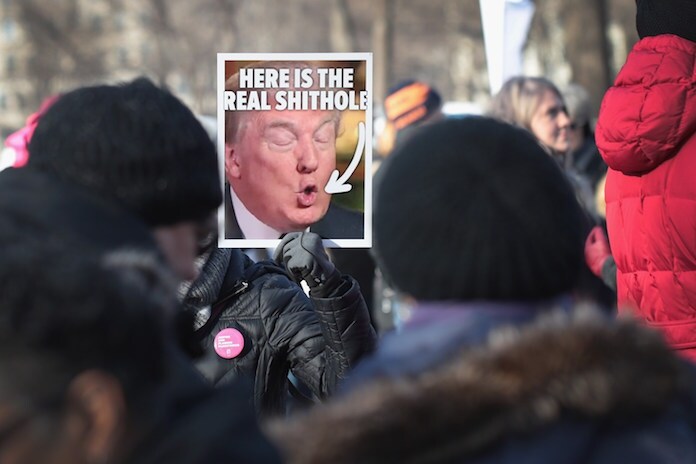 Geniaal: dít zijn de beste protest signs van de Women's March tegen ...