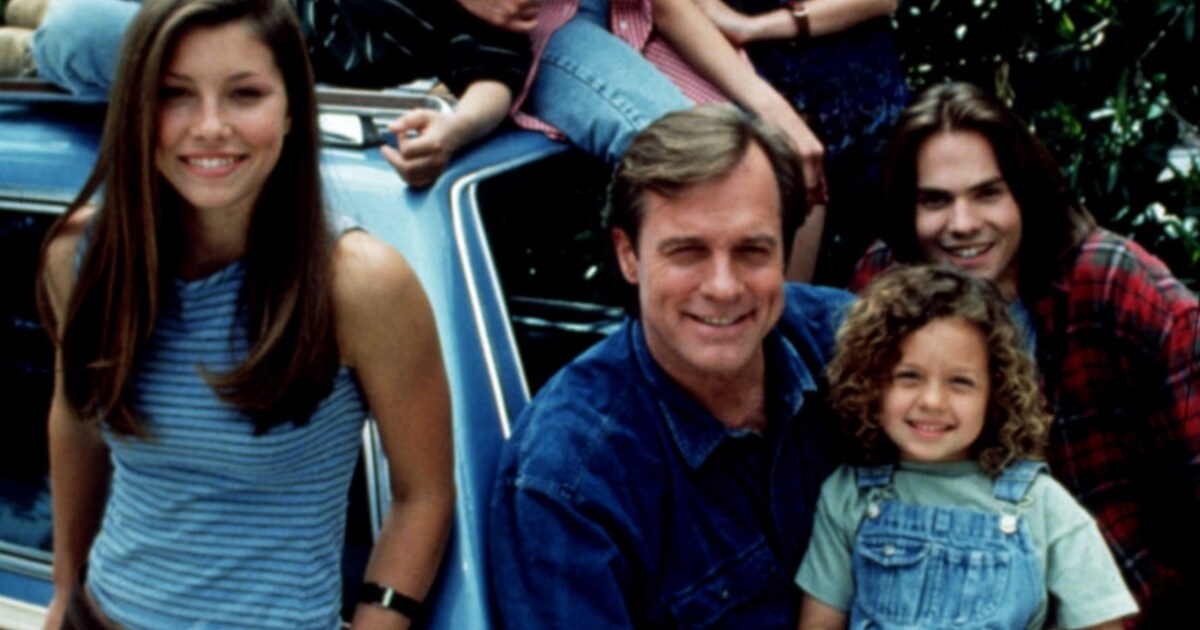 Nostalgie: Zo ziet 'Ruthie Camden' uit 7th Heaven er nu uit! - Flair ...