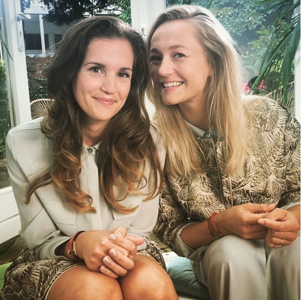 ZIEN: BFF's Marly van der Velden en Carolien Spoor samen in grappig filmpje  - Flair - Voor jou, over jou | Flair