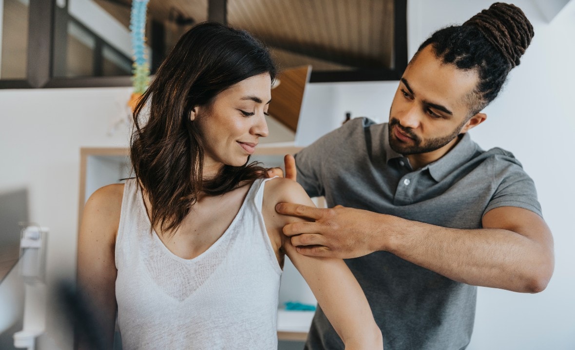 Mannengeheimen: 'Ben getrouwd, maar word opgewonden van patiënt', image size:1180x720