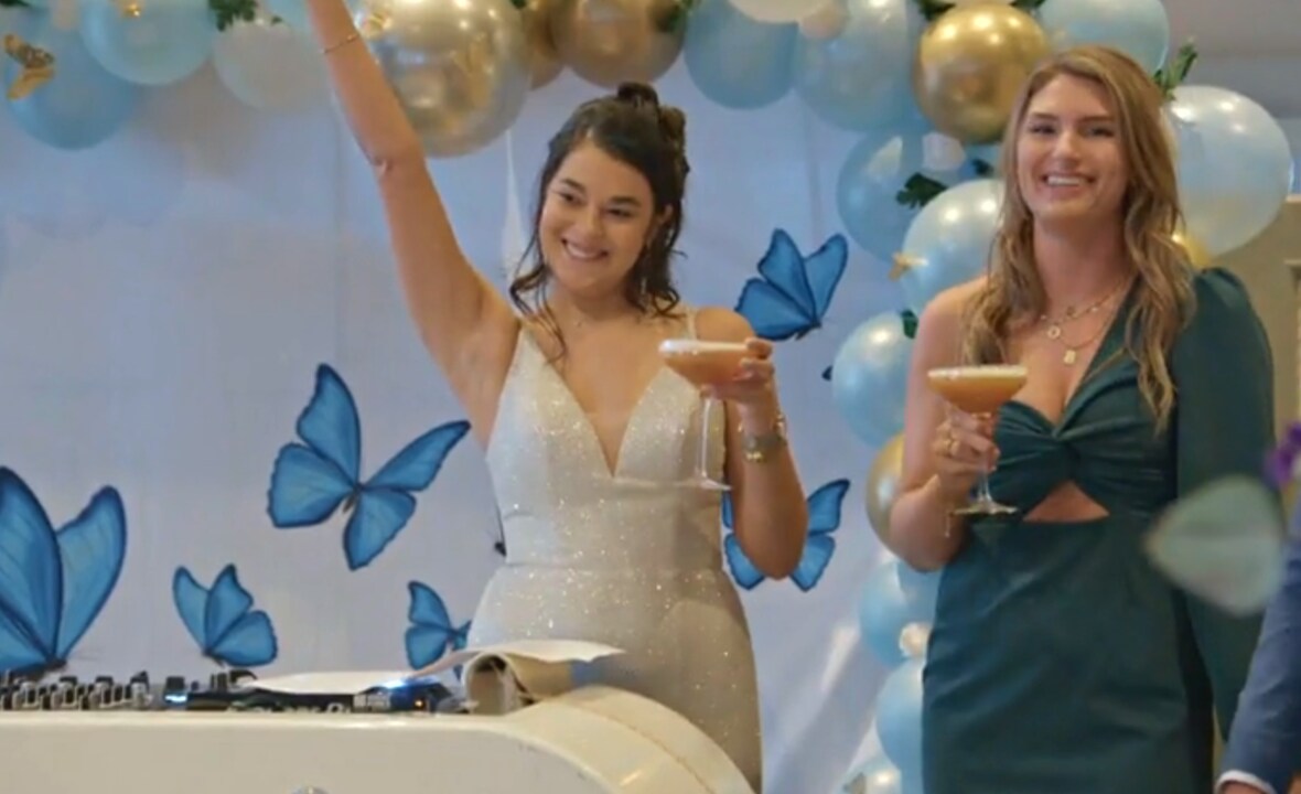 Zoë speecht in Over Mijn Lijk ‘Volg het pad van je dromen’ Flair