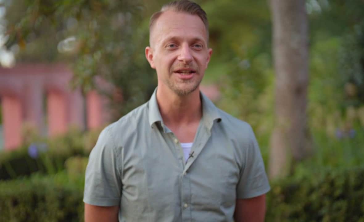 Zó zag MAFS-Jeppe er vroeger uit (we herkennen hem niet) | Flair