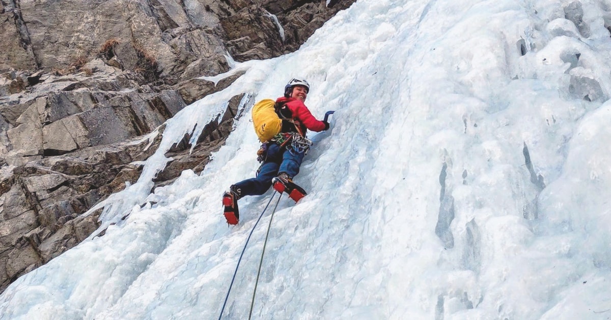 Annicks passie is ijsklimmen: ‘Ooit door lawine meegesleurd’