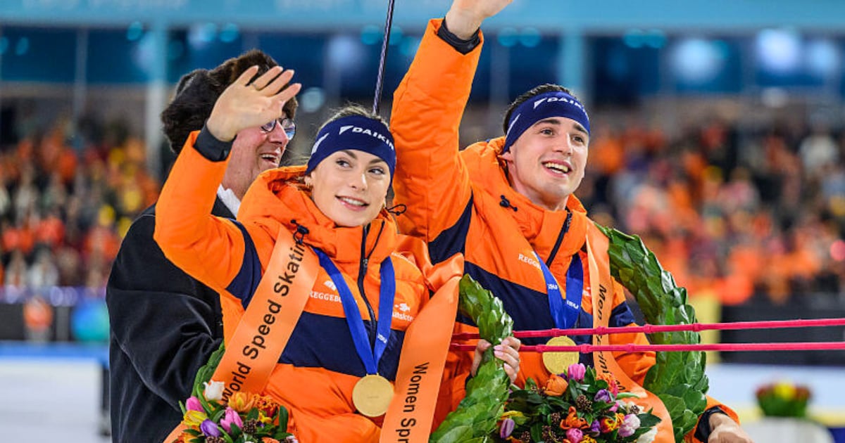 Zijn Femke Kok en Jenning de Boo 'n koppel? Schaatser reageert